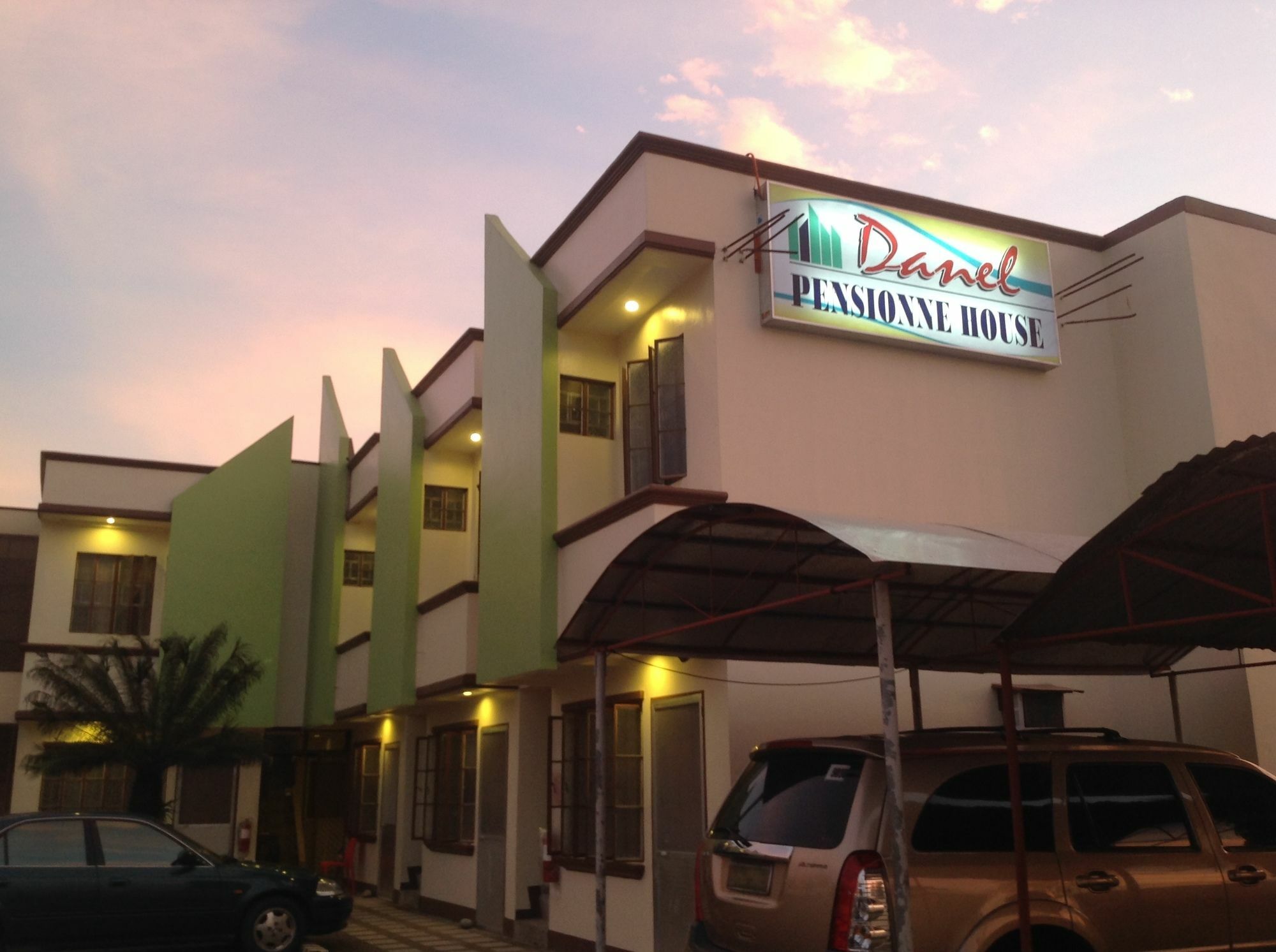 טקלובן Danel Pensionne House מראה חיצוני תמונה